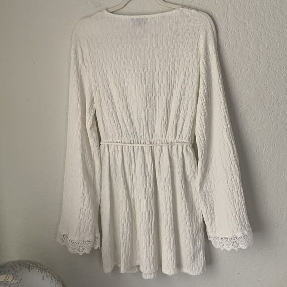 ASOS Design Textured White Crochet Trim Wrap Long Sleeve Mini Dress Size 6 - Picture 4 of 12